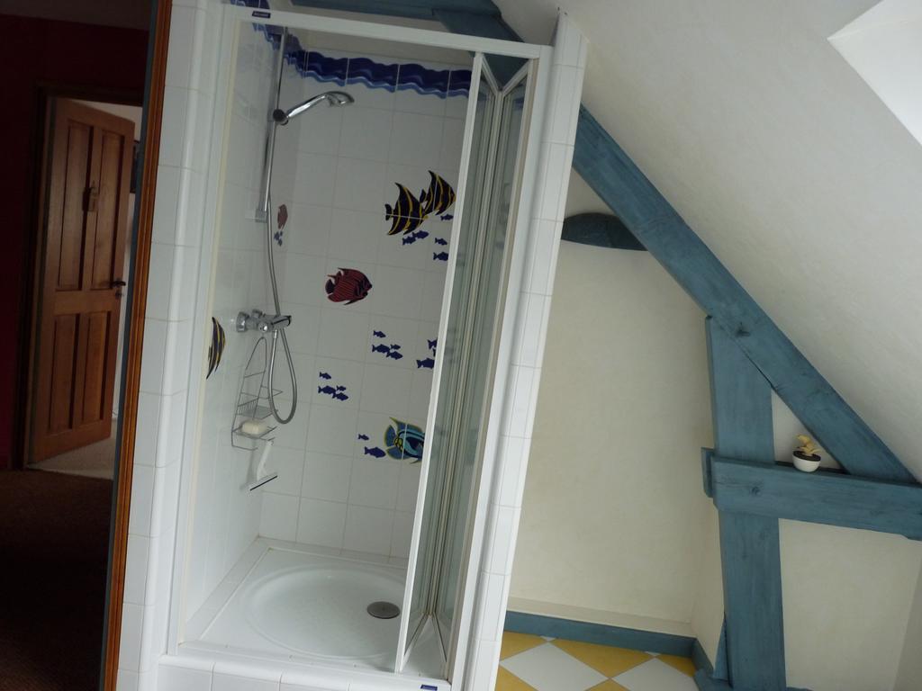 Chambres D'Hotes La Breachere Yvre-l'Eveque Номер фото