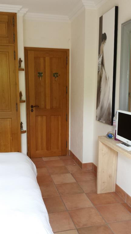 Chambres D'Hotes La Breachere Yvre-l'Eveque Номер фото
